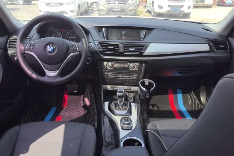 Used BMW X1 2014 sDrive18i Leading Model
