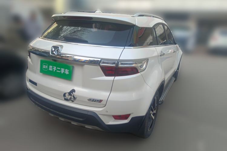 Used JMC Yusheng S330 2016 1.5L GTDi Automatic Two-Wheel Drive Prestige Edition
