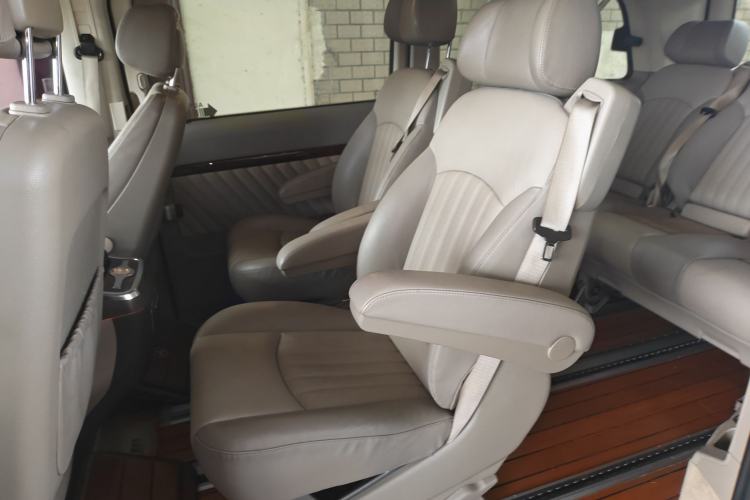 Used Mercedes-Benz Viano 2015 3.0L Partner Edition