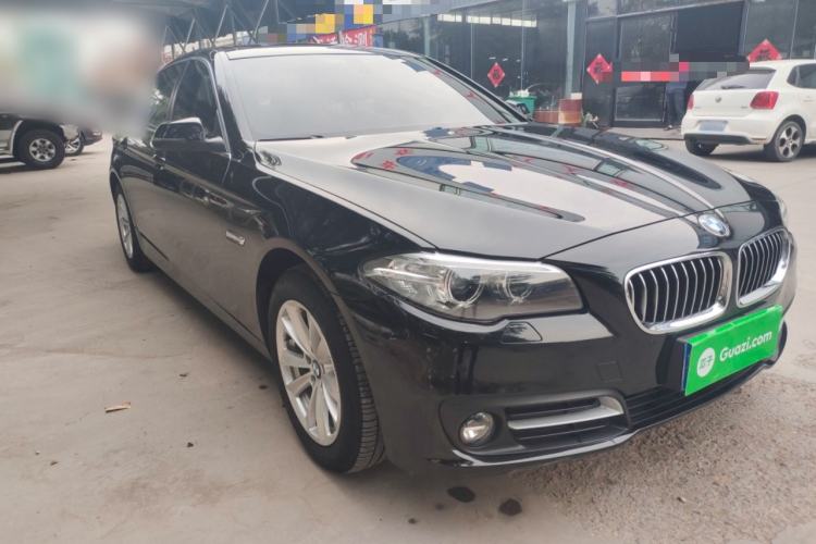 Used BMW 5 Series 2017 520Li Elegant Edition Front Right 45 Deg