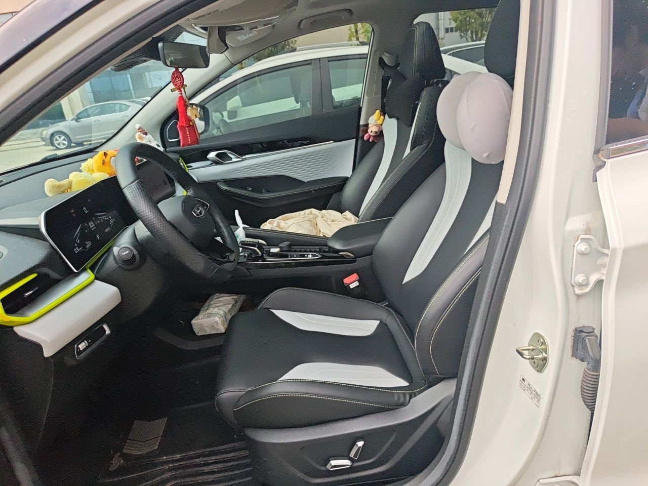 Geely Auto Coolray 2023 Bin Yue COOL 1.5TD DCT Champion Edition — снимка 15