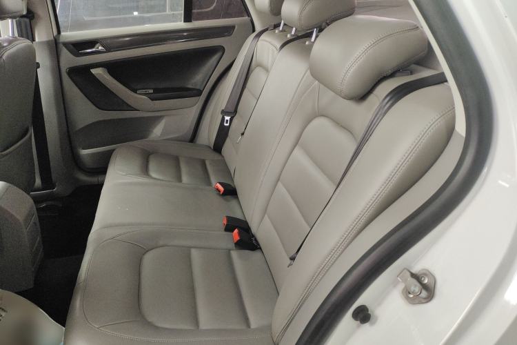 Used Volkswagen Bora 2014 1.6L Automatic Fashion Model