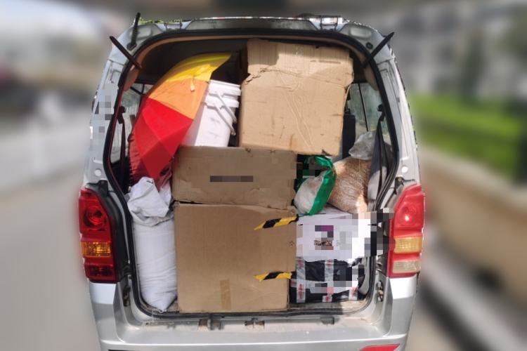 Used Dongfeng Xiaokang K07 2013 1.2L Standard Edition DK12-01 Trunk