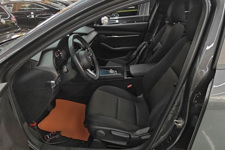 Used Mazda 3 Axela 2021 2.0L Automatic ZhiXuan Edition Left Front Seat