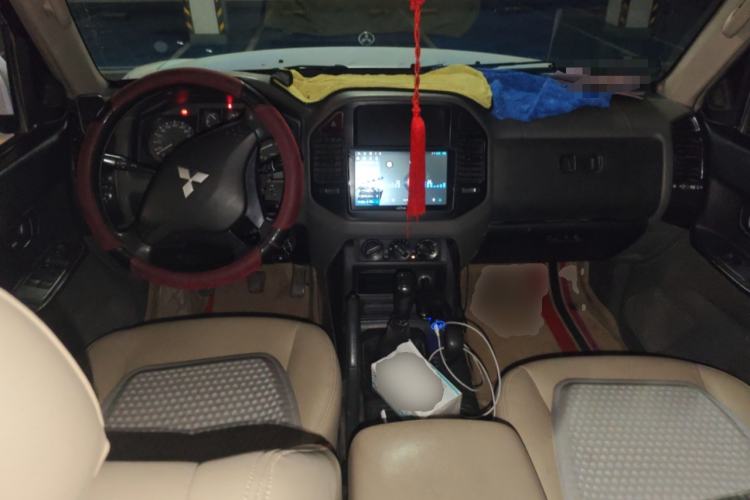 Used Mitsubishi Pajero 2011 V73 3.0L MT GL
