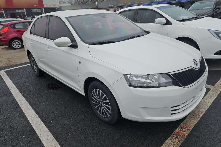 Used Skoda Rapid 2016 1.6L Automatic Front-Wheel Drive Model
