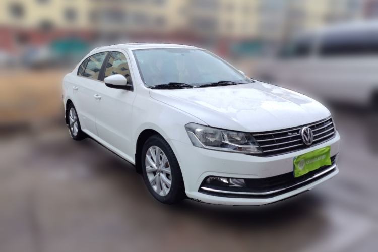 Used Volkswagen Lavida 2015 1.6L Automatic Comfort Edition
