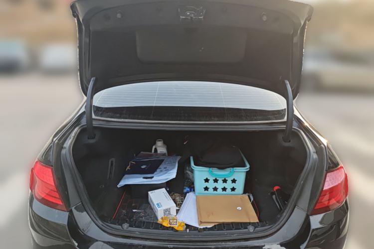 Used BMW 5 Series 2013 530Li Leading Model