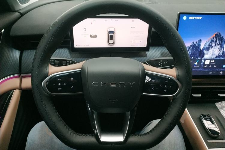 Used Chery Tiggo 8 L 2024 2.0T Two-Wheel-Drive Luxury Version 7 Seats