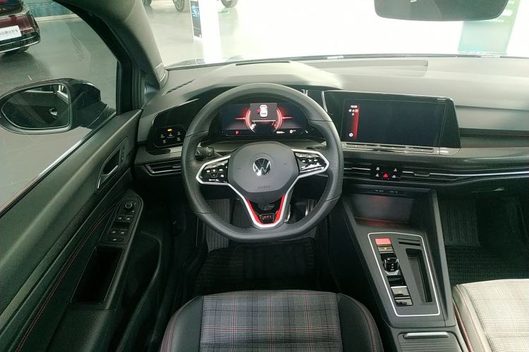 Used Volkswagen Golf GTI 2023 380TSI DSG GTI
