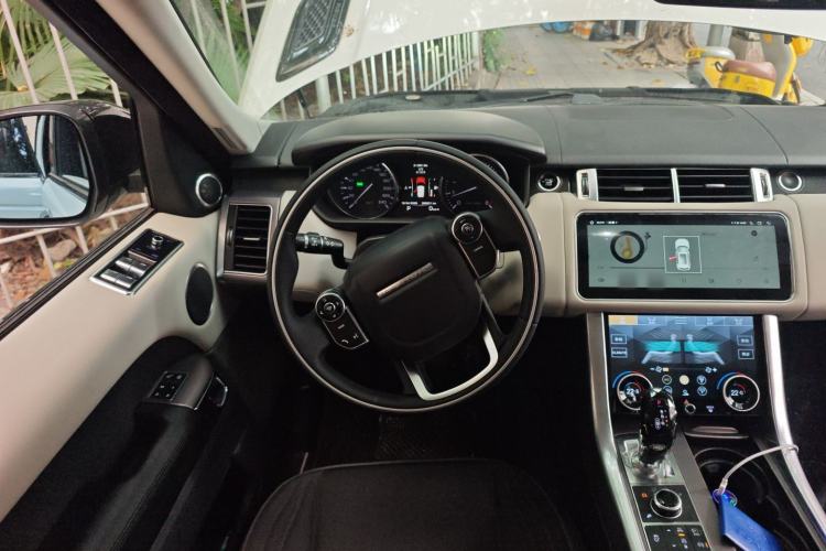 Used Land Rover Range Sport 2014 3.0 SC V6 HSE
