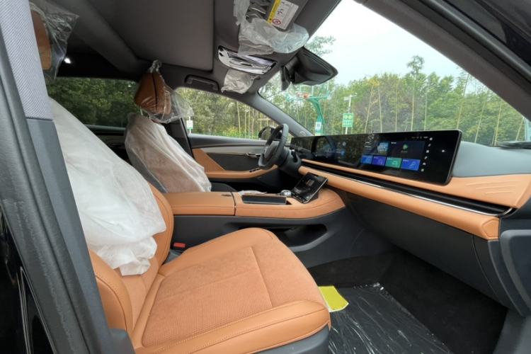 Used VOYAH PASSION 2024 PHEV Four-Wheel Drive Ultra-Long Range Flagship Model Interior 4