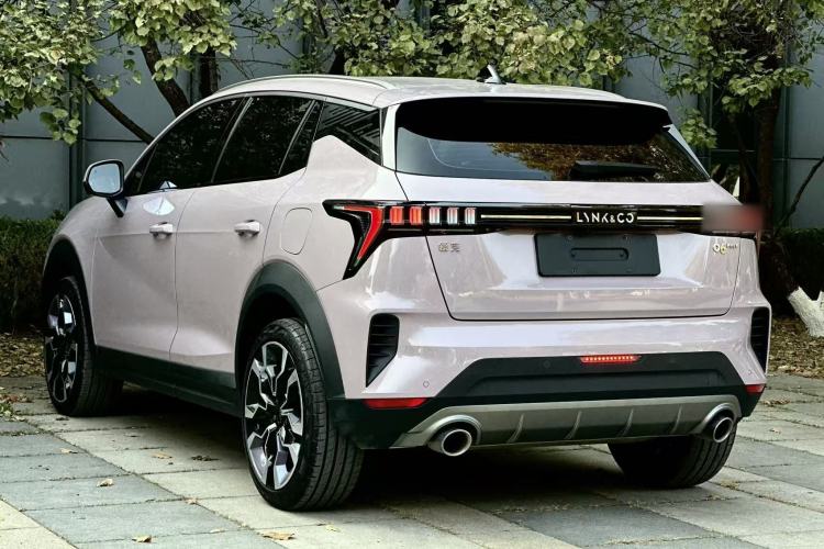 Used Lynk & Co 06 EM-P 2022 PHEV 84 km Range Pro Version