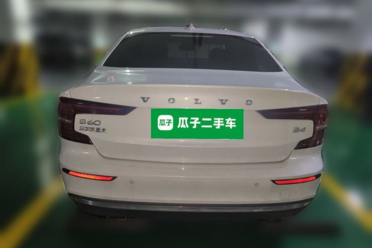 Used Volvo S60 2023 B4 Zhiyuan Luxury Edition