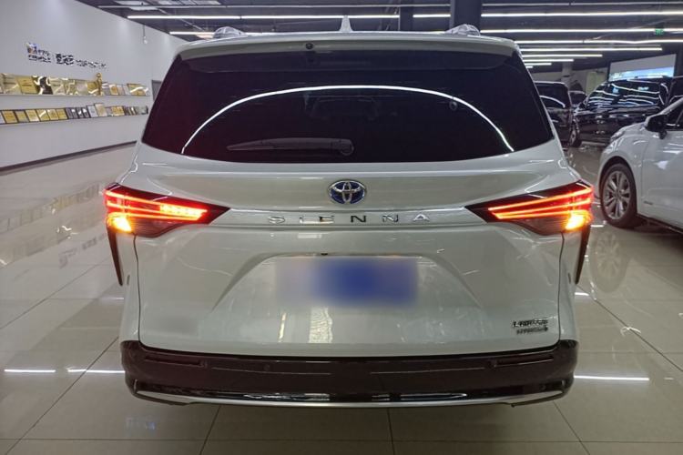 Used Toyota SIENNA 2021 2.5L Hybrid Premium Edition