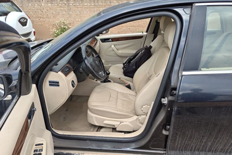 Used Volkswagen Bora 2012 1.6L Manual Comfort Model Left Front Seat