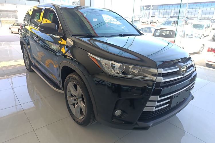 Used Toyota Highlander 2018 2.0T Four-Wheel Drive Luxury Version 7 Seats China VI Standard Front Right 45 Deg