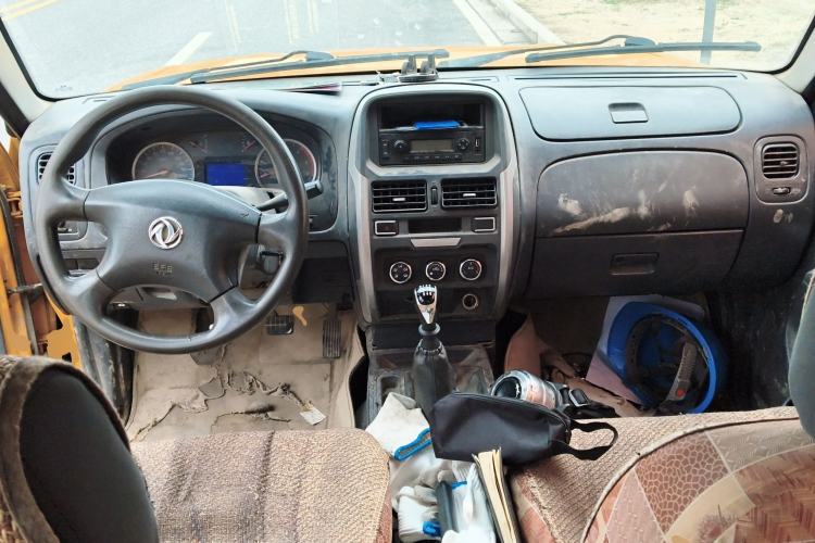 Used Dongfeng Ruichi 2017 2.5T Diesel Two-Wheel Drive Standard Version ZD25T5
