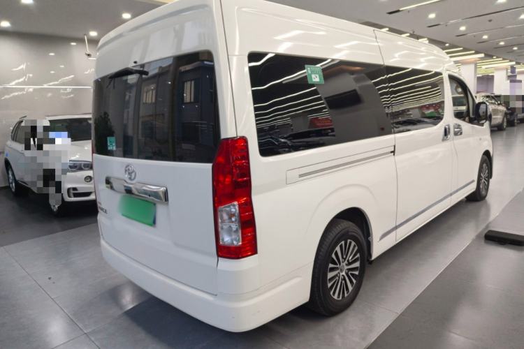 Used Toyota HIACE 
