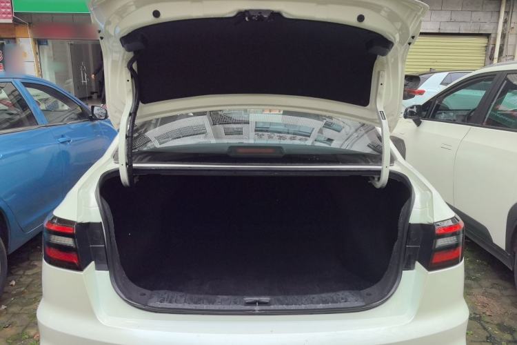 Used Venucia D60EV 2023 PLUS Comfort Edition CI Model Trunk