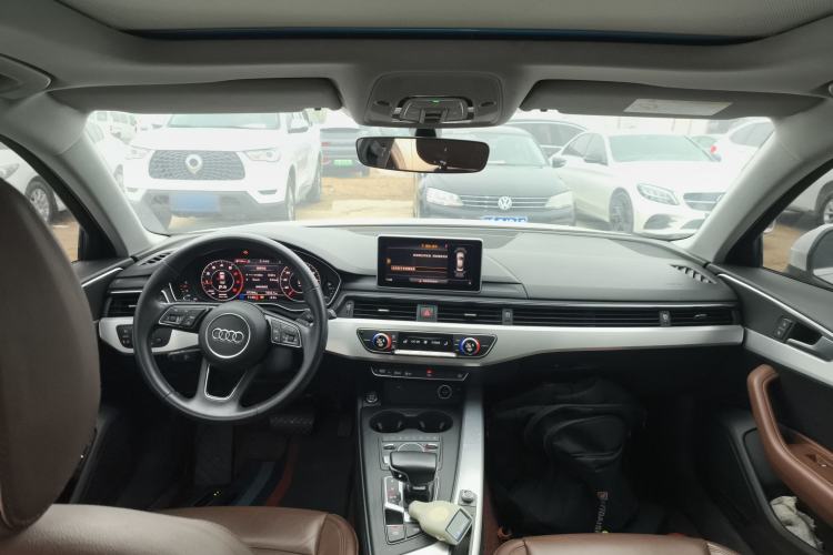 Used Audi A4L 2018 30th Anniversary Edition 40 TFSI Fashion Model