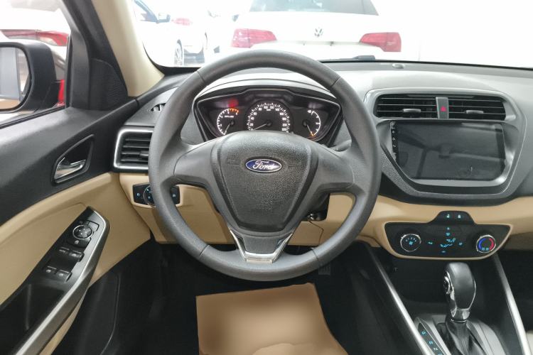 Used Ford Escort 2015 1.5L Automatic Comfort Edition Steering Wheel