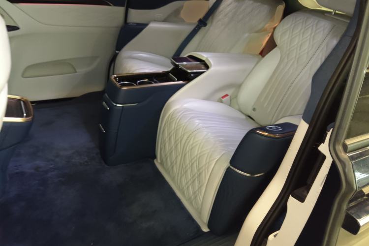 Used Buick GL8 2022 Avenir Avia Four-Seat Prestige Edition Left Rear Seat