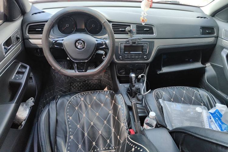 Used Volkswagen Lavida 2015 1.6L Automatic Comfort Edition