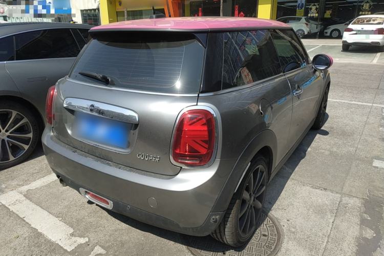 Used MINI MINI 2018 1.5T COOPER Artist
