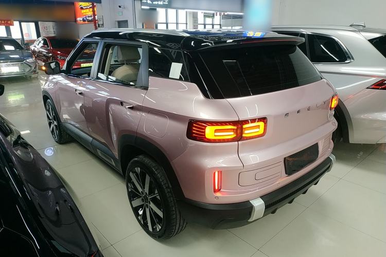 Used Geely Auto icon 2023 1.5TD Chocolate Smoothie Edition
