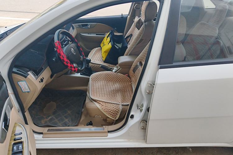 Used Buick Excelle 2013 1.5L Manual Classic Model Left Front Seat