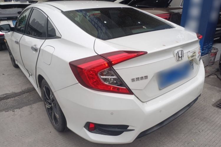 Used Honda Civic 2016 220TURBO CVT Prestige Edition
