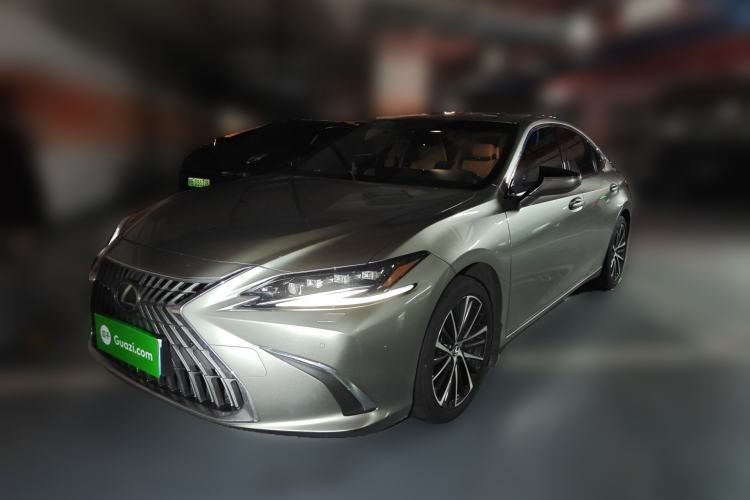 Used Lexus ES 2022 300h Deluxe Edition