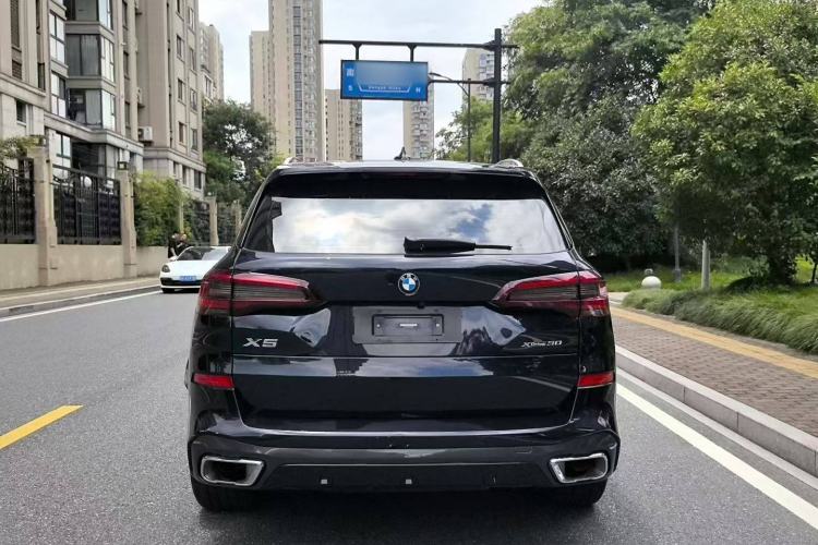 Used BMW X5 2022 Restyled xDrive 30Li Luxury Version M Sport Package