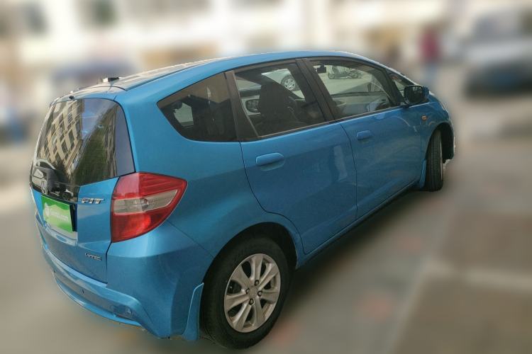 Used Honda Fit 2011 1.3L automatic comfort version