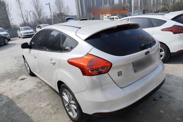 Used Ford Focus 2015 Hatchback 1.6L Automatic Fashion Edition