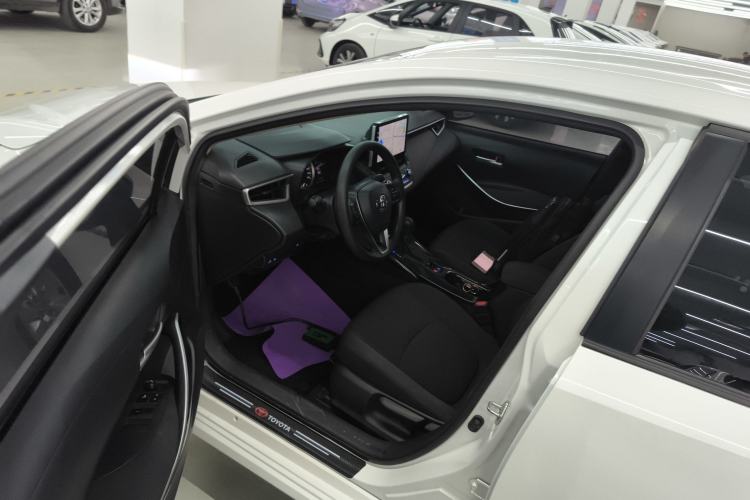 Used Toyota Corolla 2021 Dual-Engine 1.8L E-CVT Pioneer Edition Driver Seat