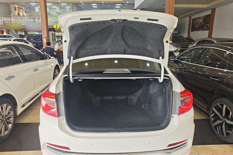 Used Honda Crider 2016 1.8L CVT Luxury Edition
