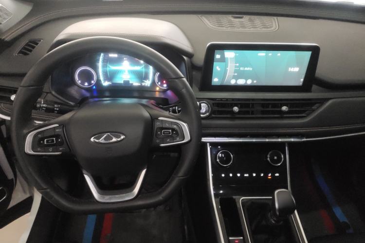 Used Chery Tiggo 8 2019 1.5 TCI Manual Fashion Edition Center Console