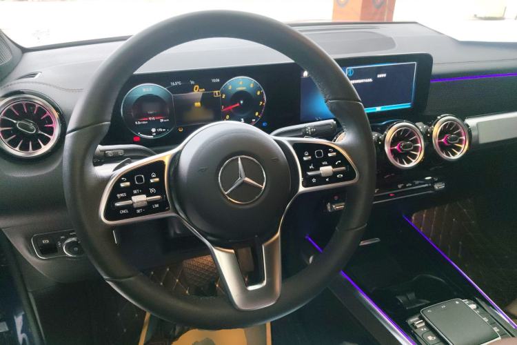 Used Mercedes-Benz GLB 2022 Updated GLB 200 Fashion Edition
