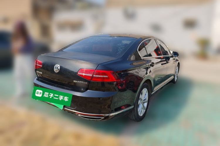 Used Volkswagen Magotan 2017 330TSI DSG Luxury Model Rear Right 45 Deg