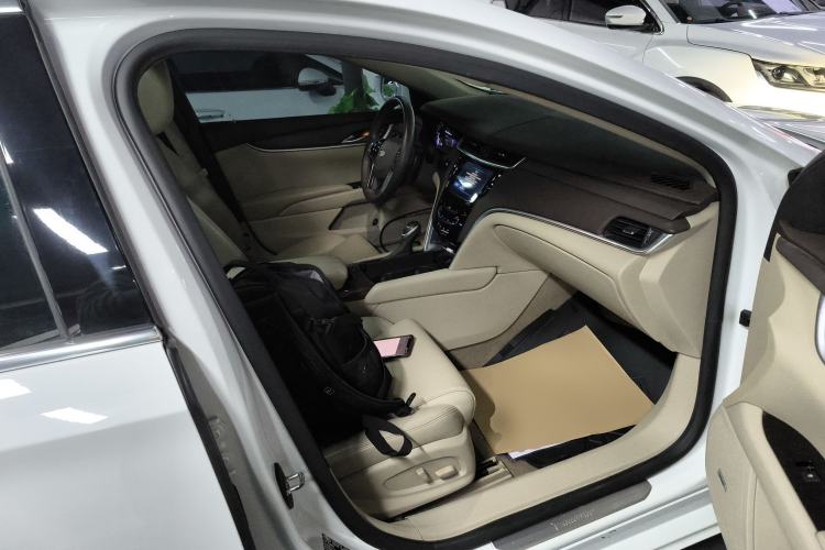 Used Cadillac XTS 2017 28T Tech Edition Right Front Seat