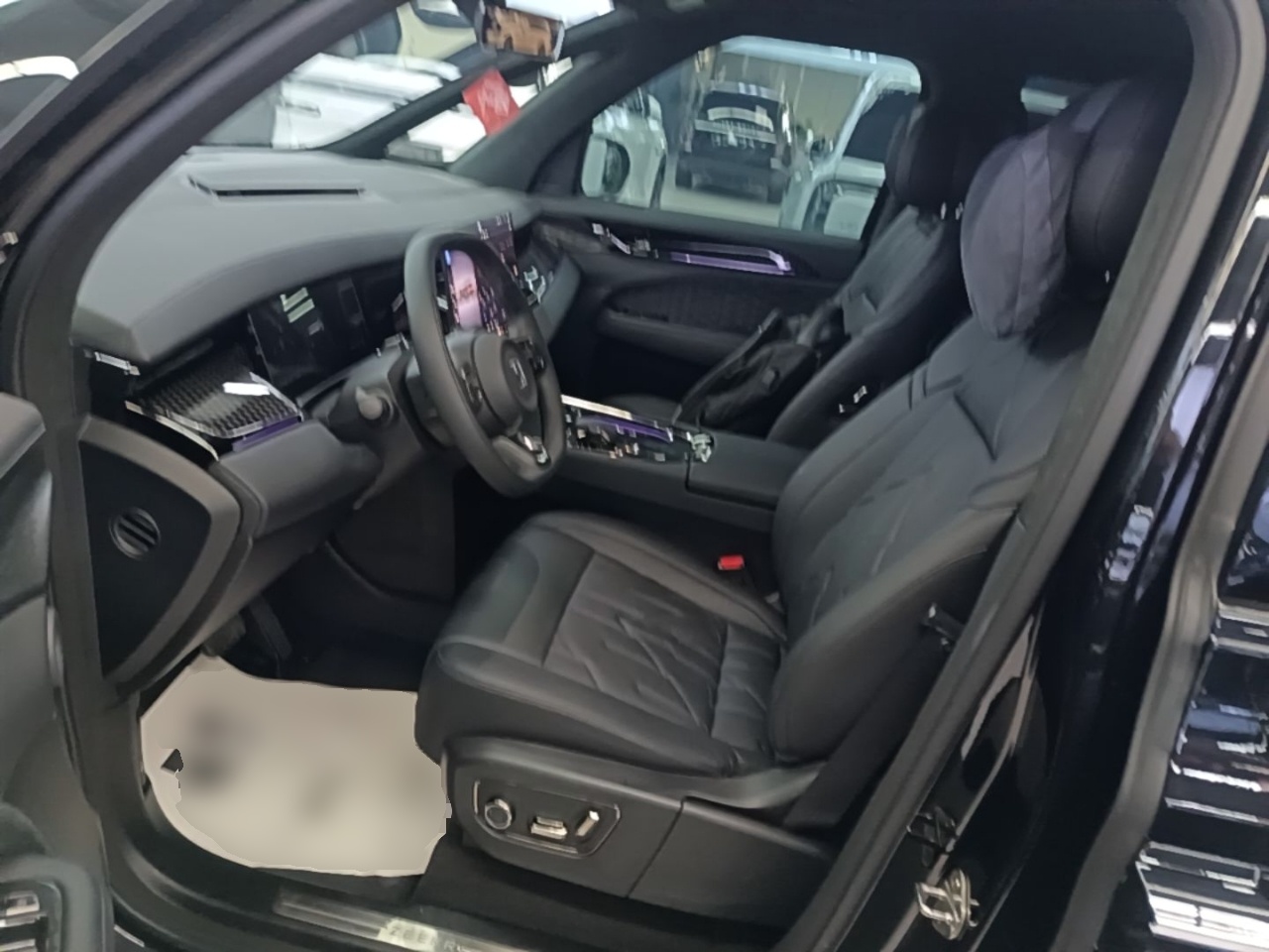 Zeekr 009 2024 Six-Seat Executive Version 4WD 108 kWh — снимка 18