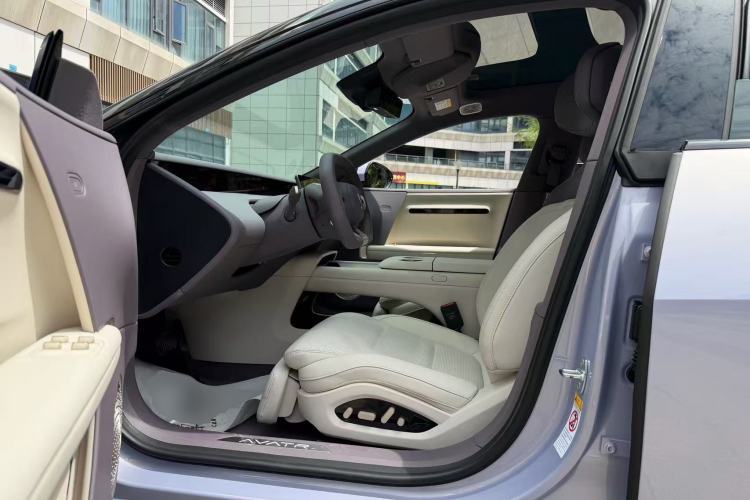 Used Avatr 06 2025 Pro Range-Extended Edition Driver Seat