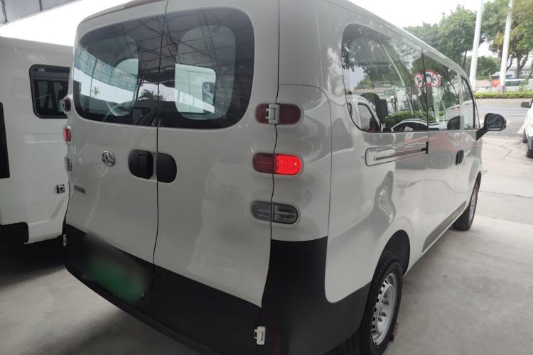 Used SAIC MAXUS Dana V1 2025 Low-Roof Multi-Function Version 42 kWh Rear Right 45 Deg