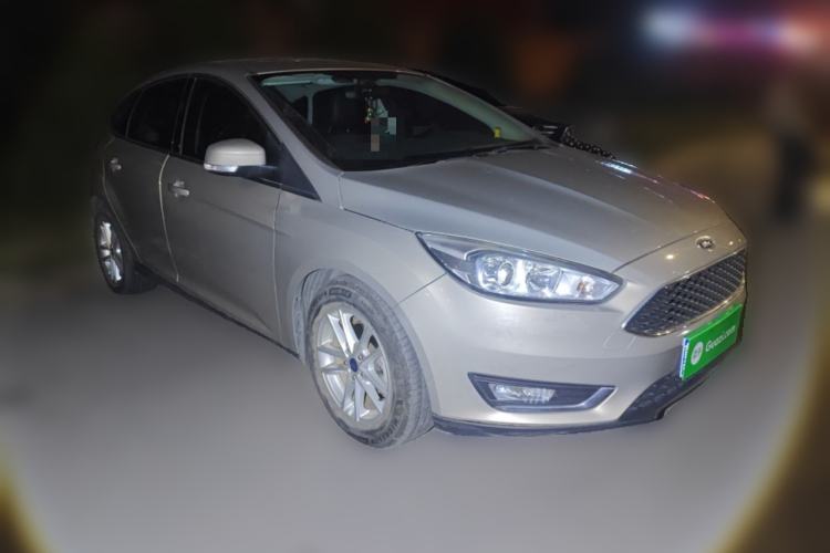 Used Ford Focus 2017 Hatchback 1.6L Manual Fashion Edition SmartDrive Version Front Right 45 Deg