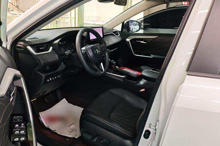 Used Toyota RAV4 2024 2.0L CVT Two-Wheel Drive Fashion Plus Edition
