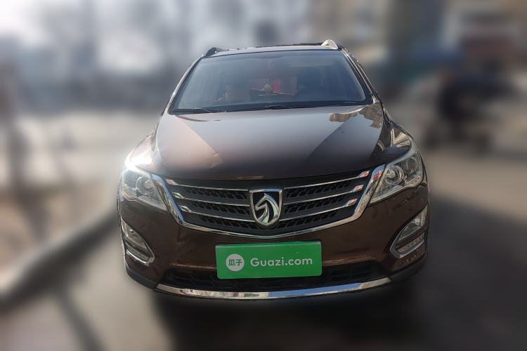 Used Baojun 560 2015 1.8L manual luxury version