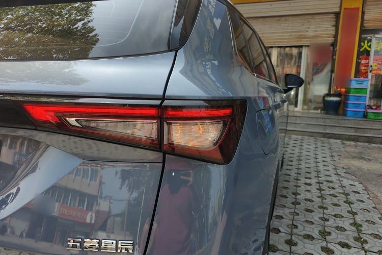 Used Wuling Asta 2021 1.5T CVT Star曜 Edition Right Rear Taillight