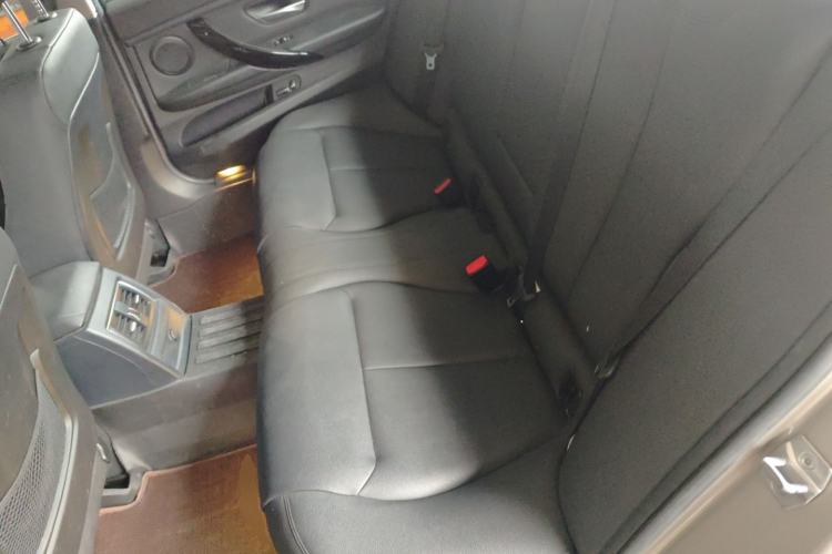 Used BMW 3 Series 2017 320Li Fashion Model Left Rear Seat
